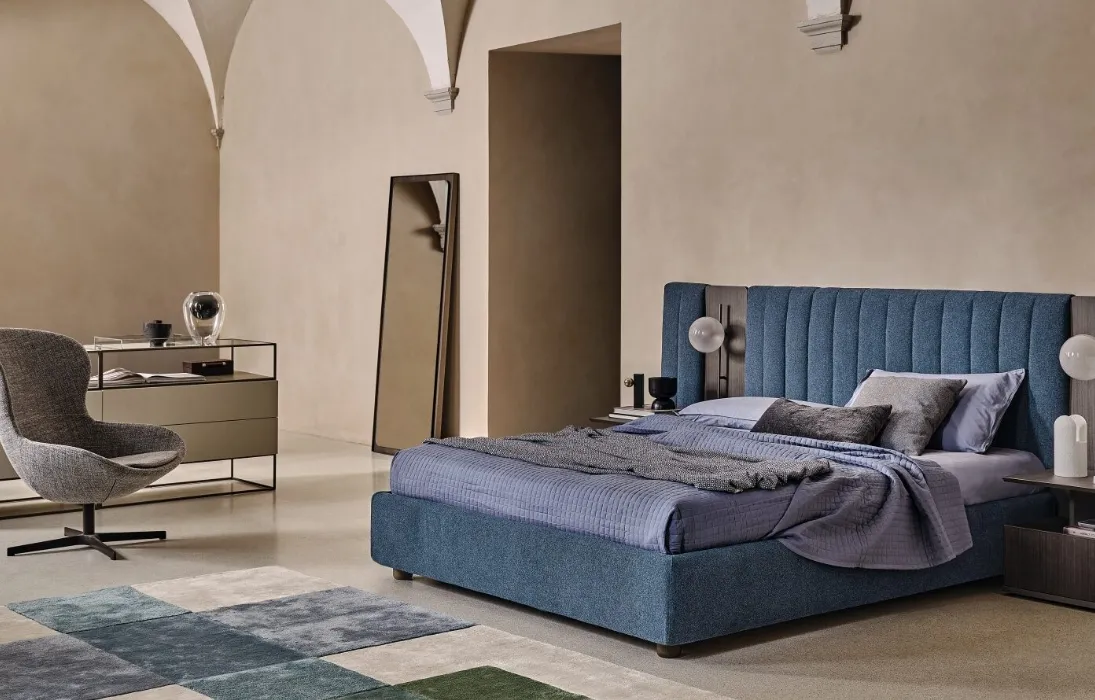 Letto in tessuto con testiera imbottita modulabile Otello di Ditre Italia